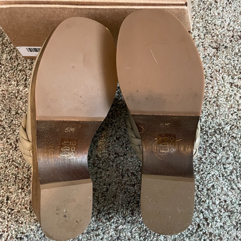 Able Whiley Clog - image 3